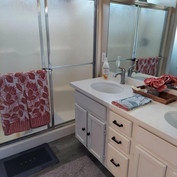 New Beautifully Remodeled Home In Las Vegas Bagian luar foto